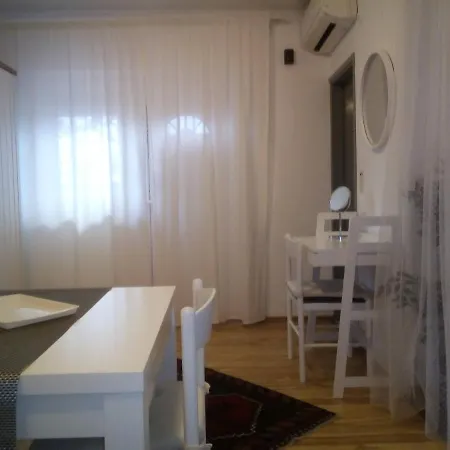 Apartment Maris *