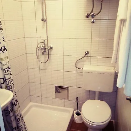Maris Apartment *