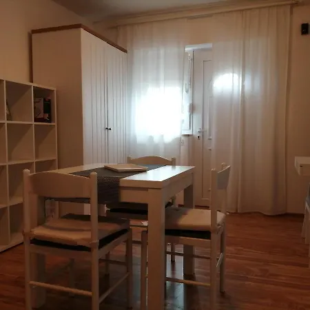 Maris Apartment Porec